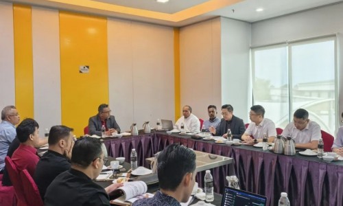 <strong>中科星桥董事长尹大利赴马来西亚吉打州考察交流高新产业和数</strong>